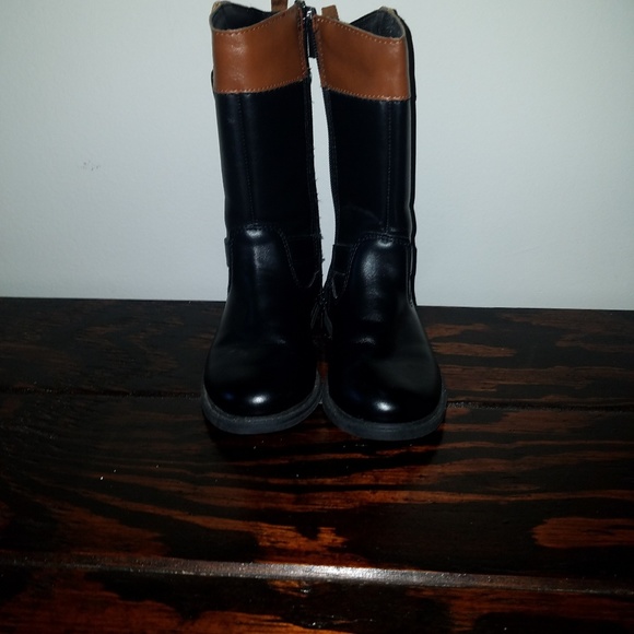 Carters toddler boots - Picture 2 of 2